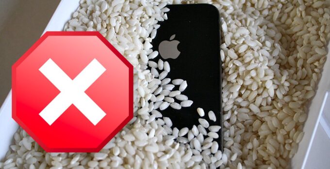 Wet iPhone – will rice help? An unexpected answer from experts